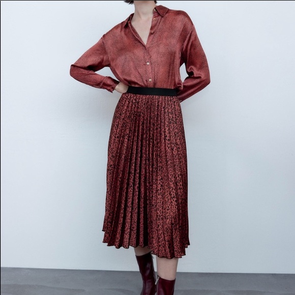 Zara Dresses & Skirts - Zara pink cheetah print midi skirt NEW